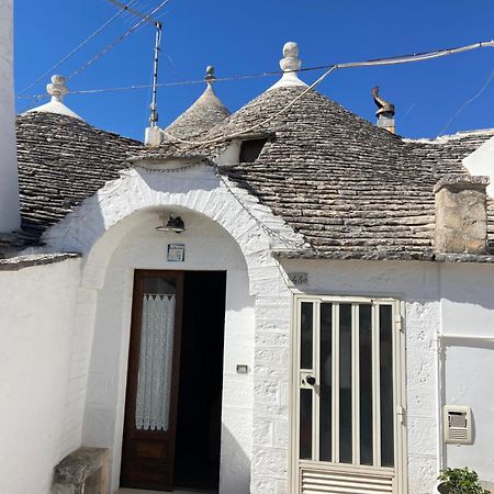 A Due Passi Dal Centro - Trullo Lägenhet Alberobello Exteriör bild